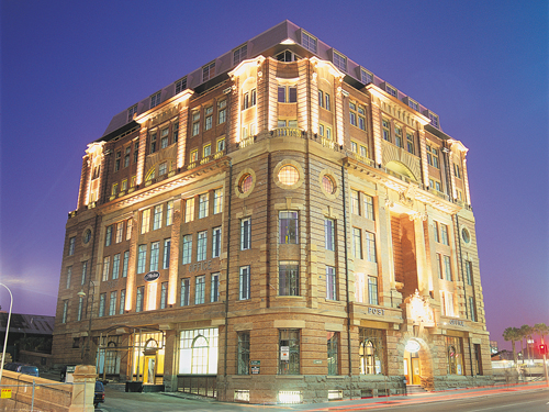 Hotel exterior of Medina Executive Sydney Central
